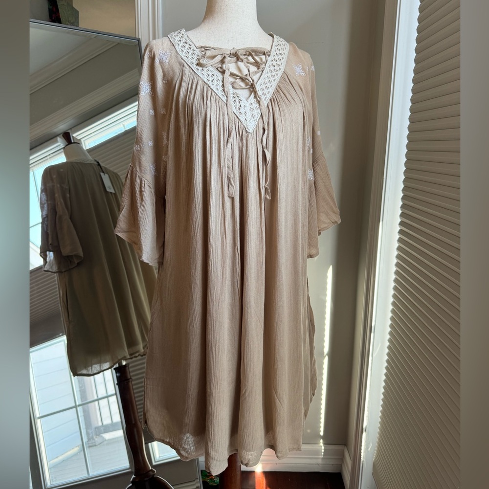 Love Riche | Taupe Boho Bell Sleeved Midi Dress | Med